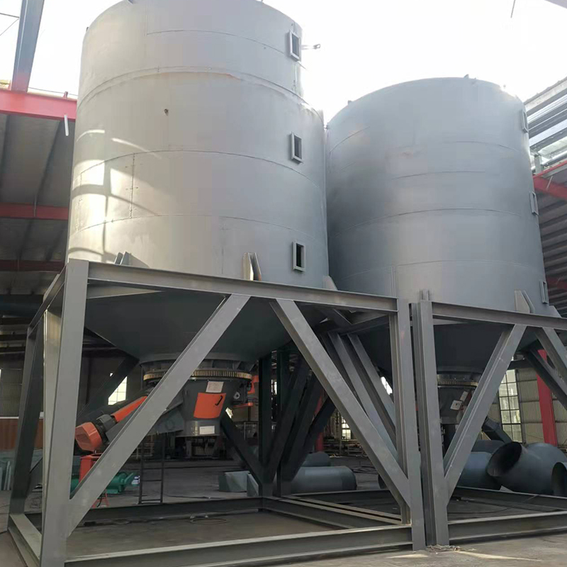 Circular dry material silo