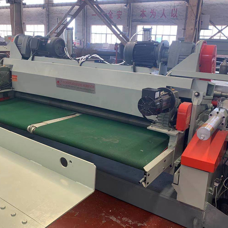 Spindleless Veneer Peeling Machine